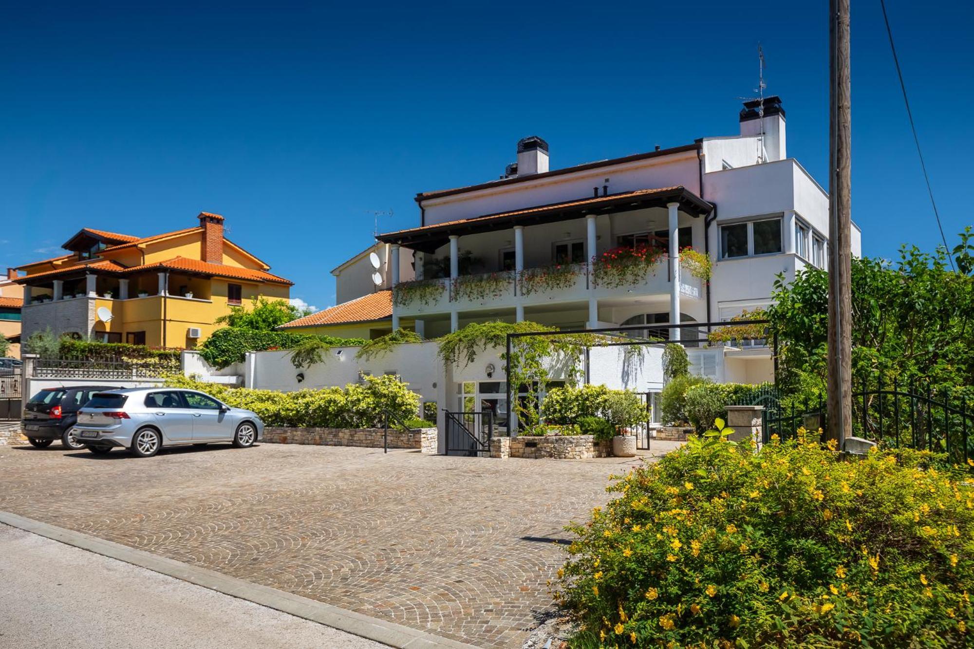 Maras Premium Apartments Poreč Exterior foto